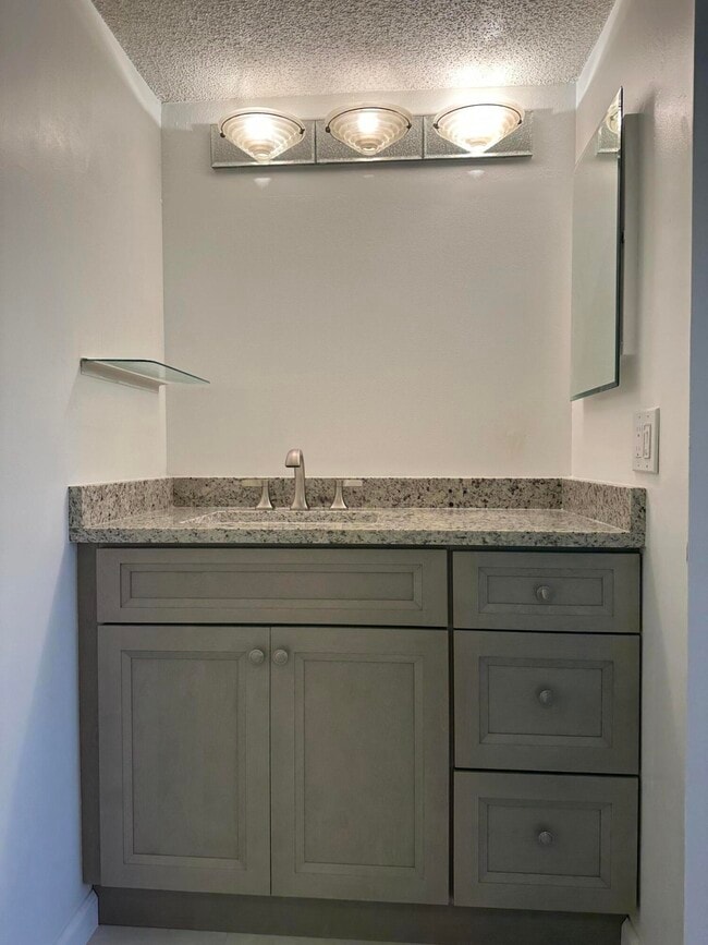 Building Photo - 3130 Millwood Terrace