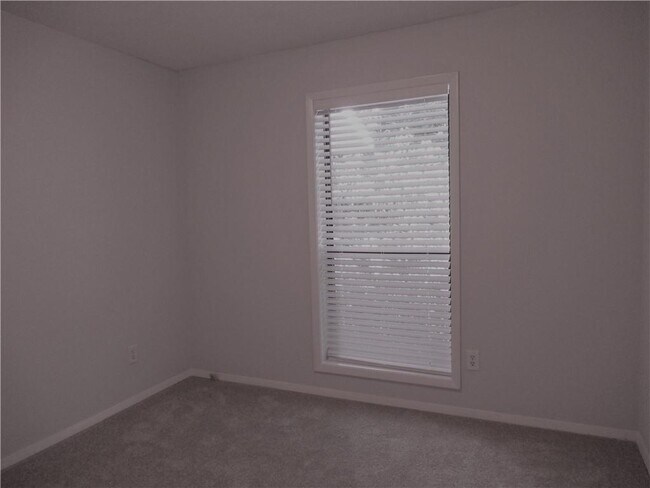 Building Photo - 1503 Wynnes Ridge Cir SE