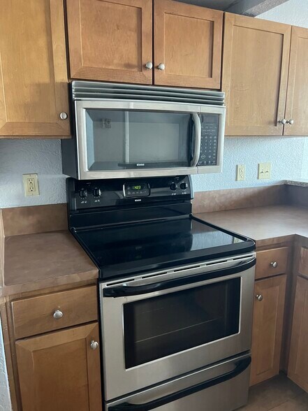 Building Photo - 151 E Washington St