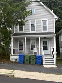 Building Photo - 28 1/2 Myrtle Ave