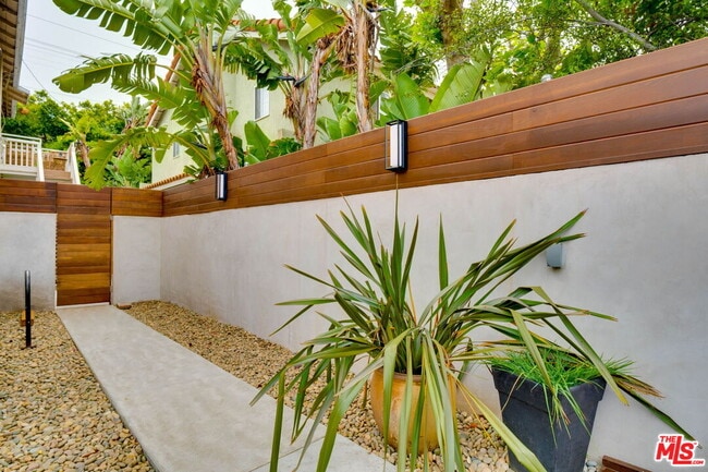 Building Photo - 1760 18th St