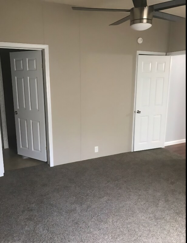Building Photo - 185 Oaklawn Ct