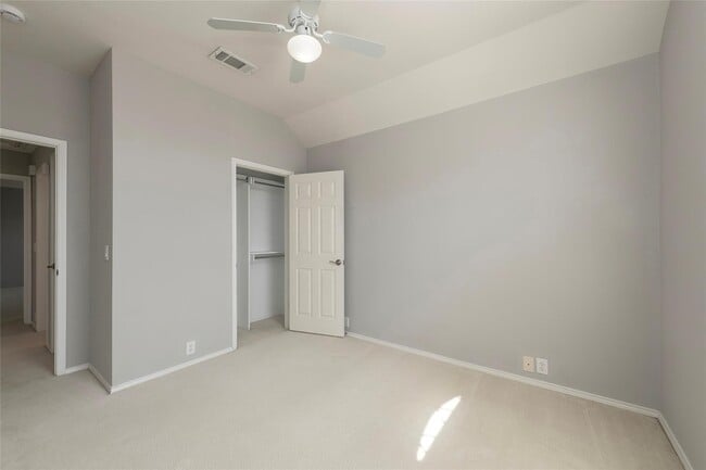 Building Photo - 2313 Hunters Run Dr