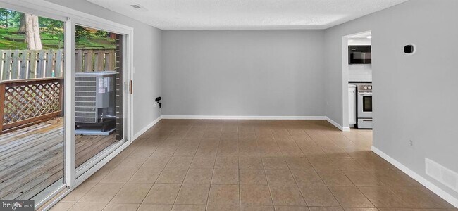 Building Photo - 6556 Pennacook Ct