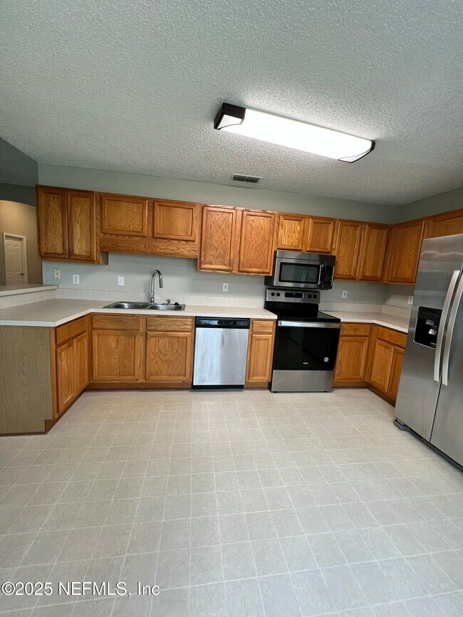 Building Photo - 2993 Golden Pond Blvd