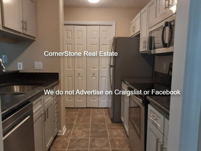 Building Photo - 349 Waterdown Dr
