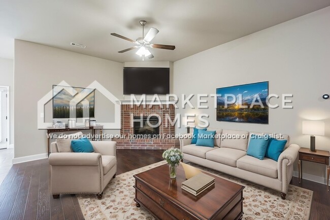 Building Photo - 531 Arkansas Black