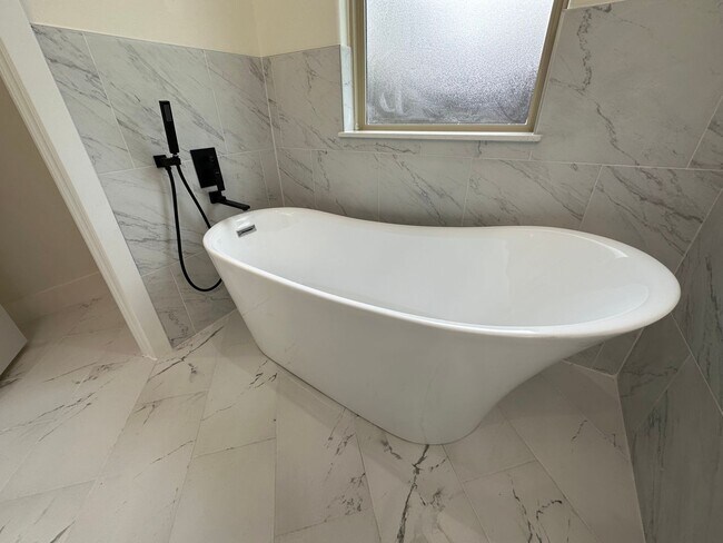 Building Photo - 4/3 Home - Mt. Pleasant Country Club