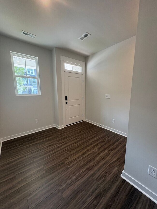 Building Photo - New Construction