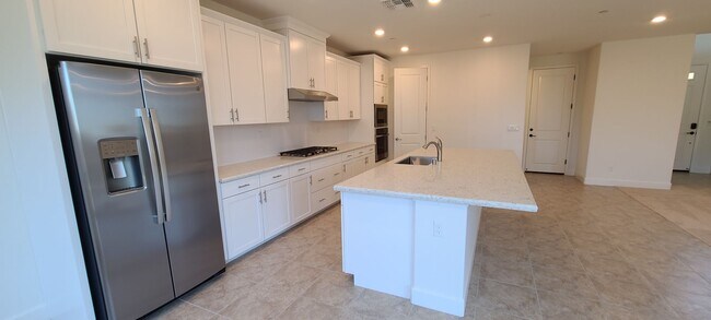 Building Photo - Luxury home in Springlake in Woodland