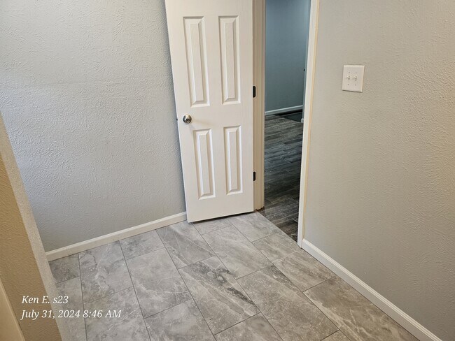 Building Photo - 26154 Rogers Rd