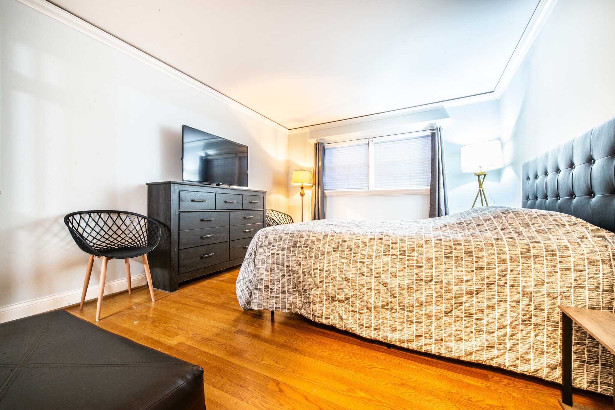 Building Photo - 5027 N East River Rd