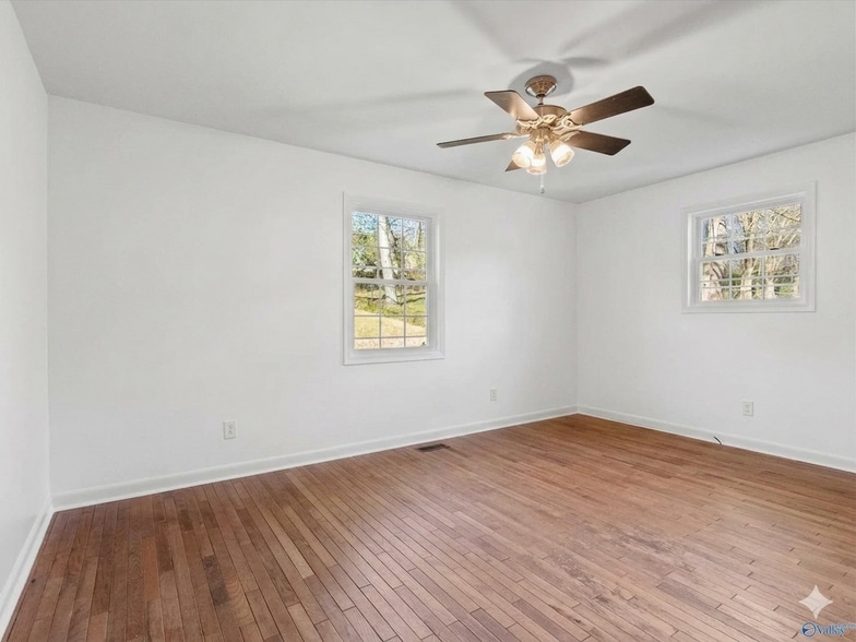 room 2 - 221 Nancy Rd