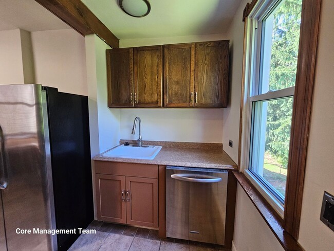 Building Photo - Amazing 4 bedroom 1 bath home in Avalon