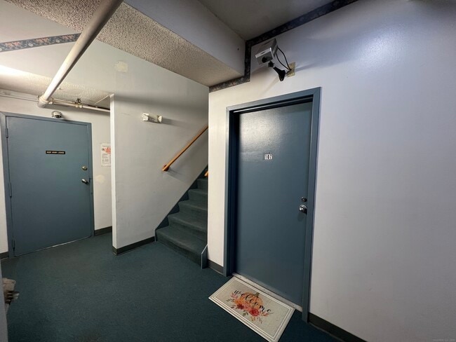 Building Photo - 74 Union Pl