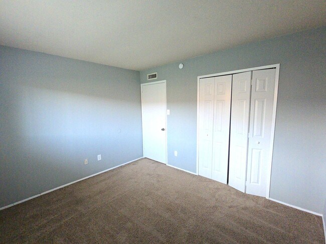 Building Photo - 3906 Postwood Dr