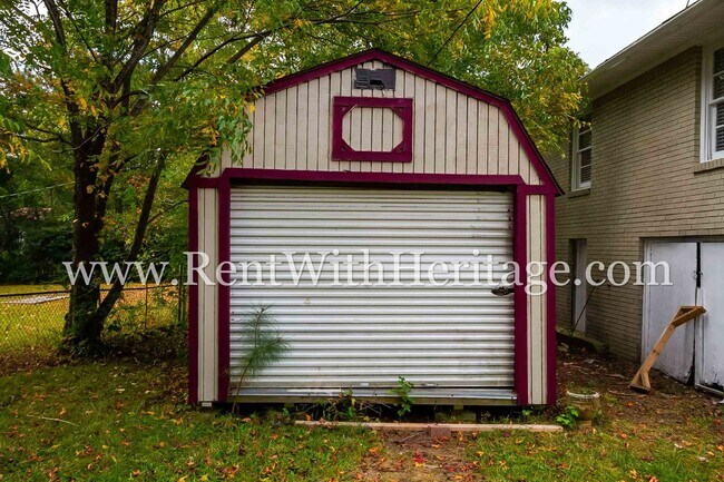 Building Photo - GORGEOUS BRICK RANCH WITH ALL THE UPGRADES...