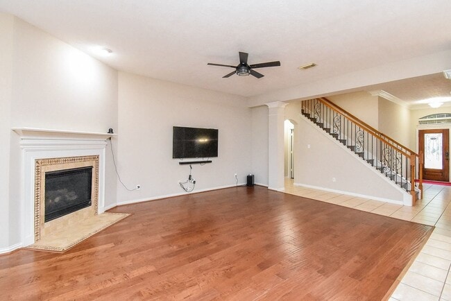 Building Photo - 28026 Rusty Hawthorne Dr
