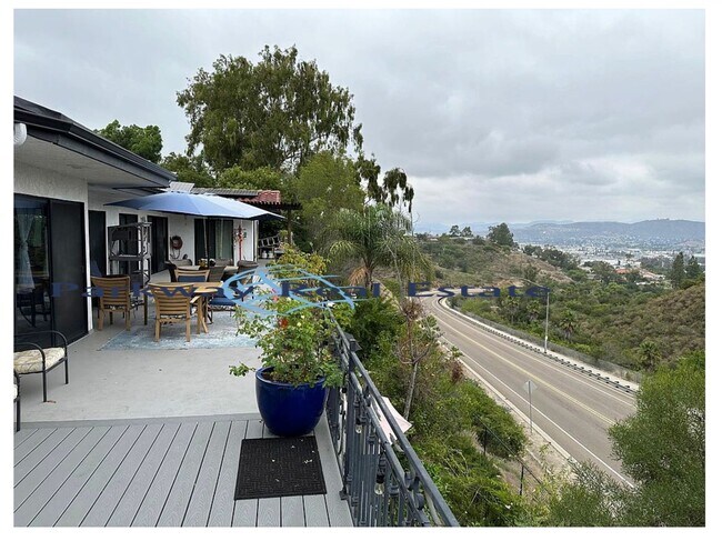 Building Photo - 347 S Westwind Dr