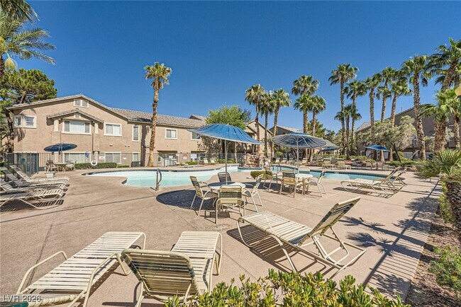 Building Photo - 2152 Quartz Cliff St