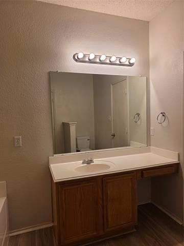 Building Photo - 4758 Marina Del Rd