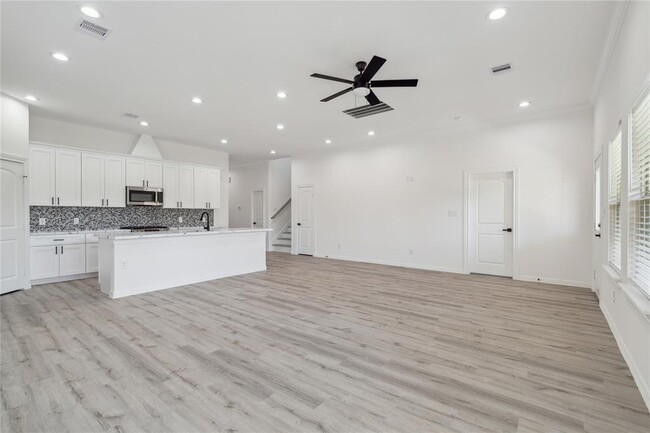 Building Photo - 9703 Champion Heavens Dr
