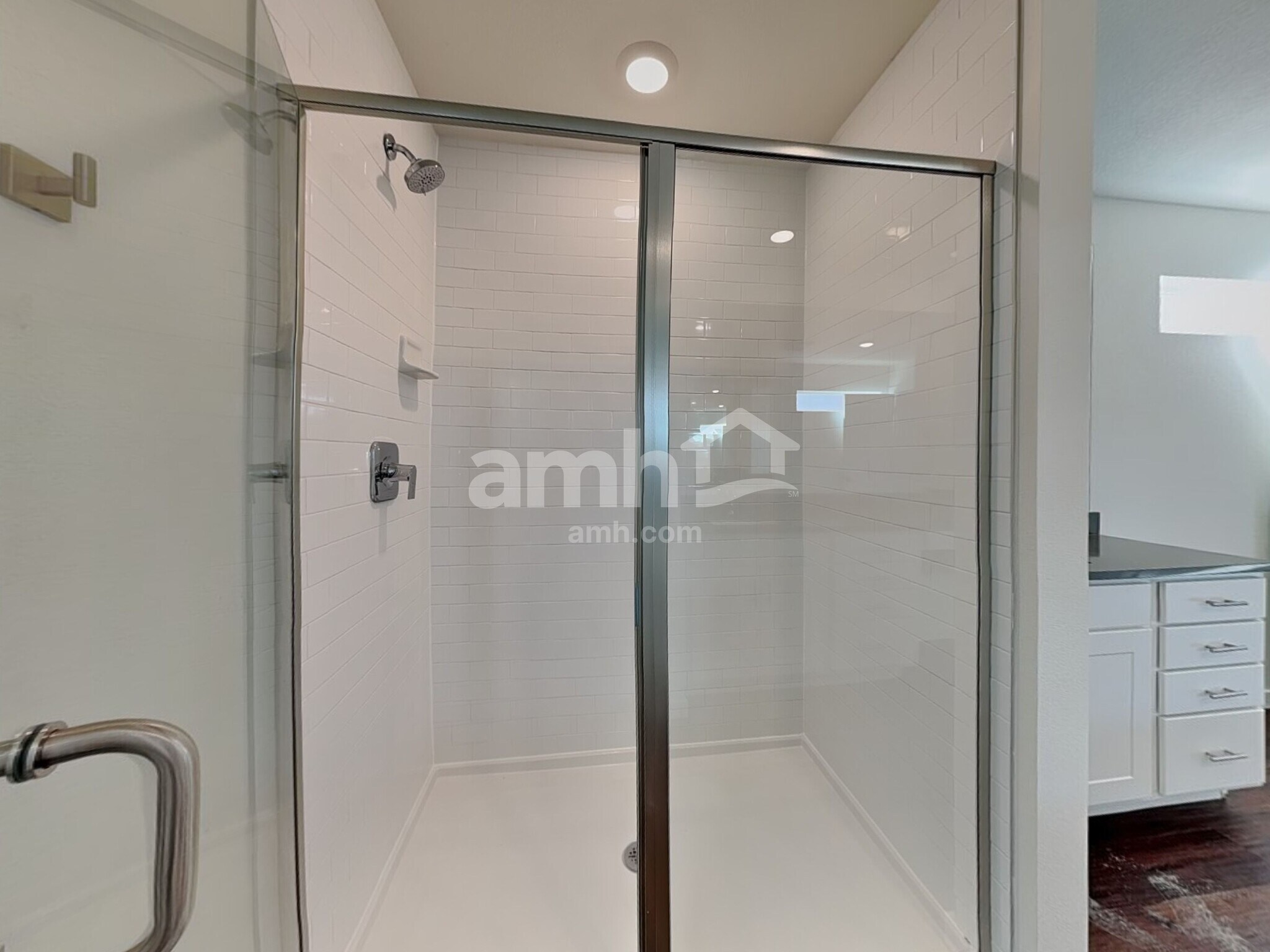 Building Photo - 11677 Logans Rdg Dr