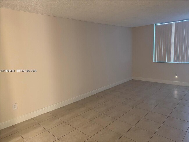 Building Photo - 486 NW 165th St