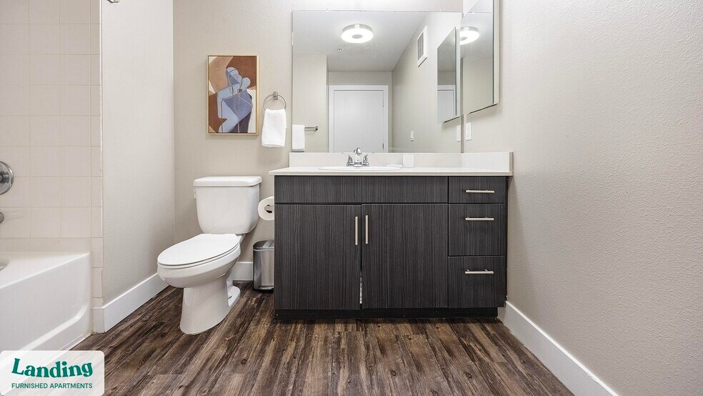 Building Photo - 1000 S Broadway