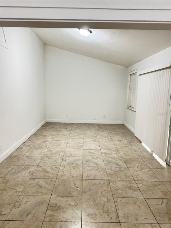 Building Photo - 10526 Bridlewood Ave