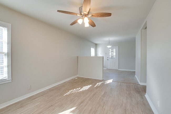 Building Photo - 1715 Chester St NW