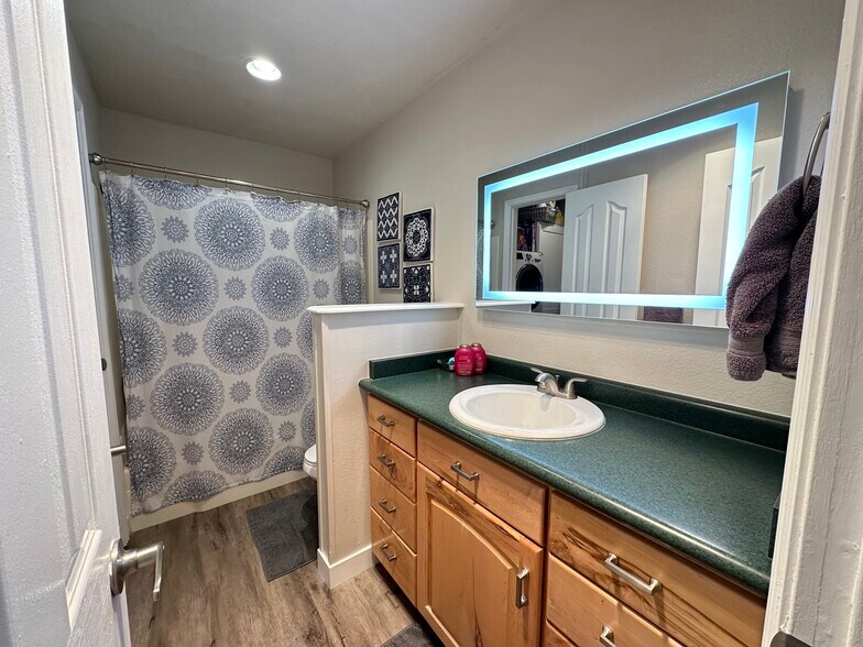 Bathroom - 2025 Canyons Resort Dr