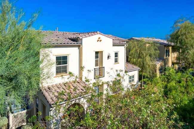 Building Photo - 262 Paseo Gregario