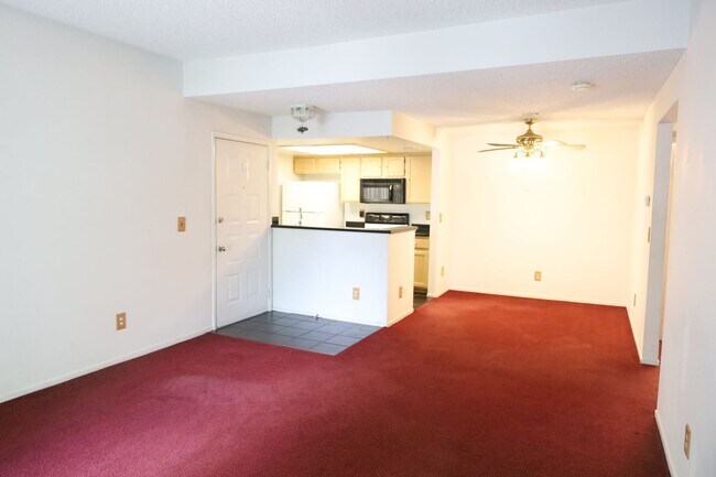 Building Photo - 7100 Pirates Cove Rd