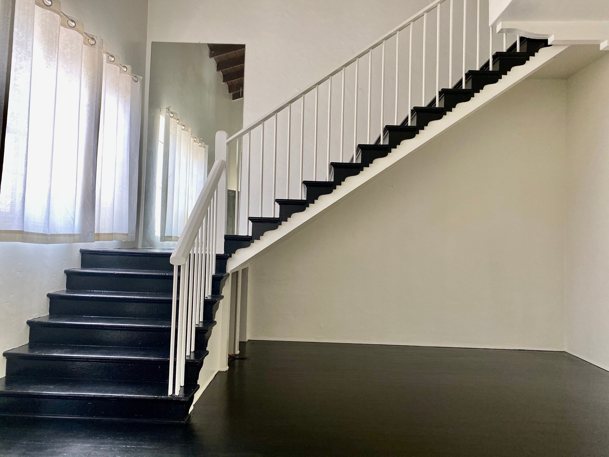 stairs going up - 1044 N Crescent Heights Blvd