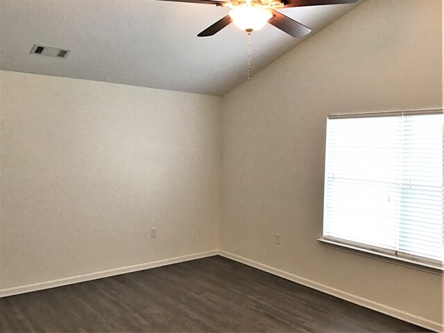 Building Photo - 1524 Eastway Dr