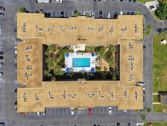 Building Photo - 12760 Indian Rocks Rd