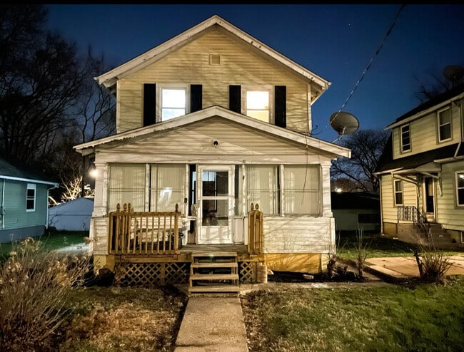 Primary Photo - 2024 Green St