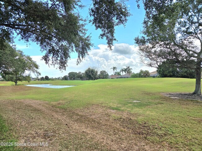 Building Photo - 988 Wildwood Dr