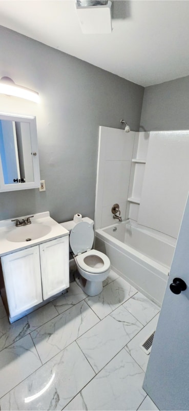 Building Photo - 5398 Inlet Dr