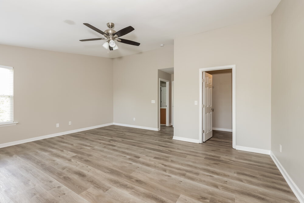 Building Photo - 11731 Mezzanine Dr