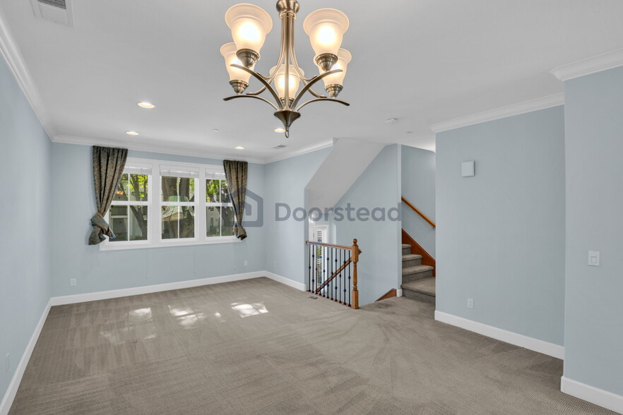 Building Photo - 508 Solomon Ter