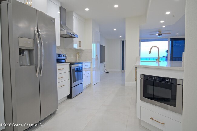 Building Photo - 2095 Jimmy Buffett Mem Hwy