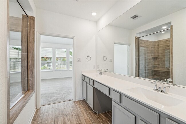 Building Photo - 17853 McClary Cardinal Dr