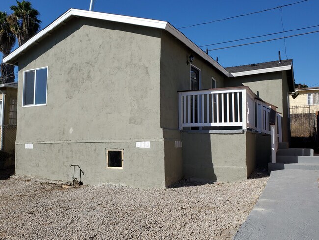 Building Photo - 4146-4148 ETA