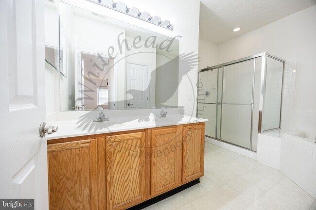 Building Photo - 9549 Wedge Way