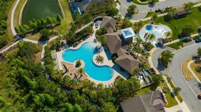 Building Photo - 1695 Ludington Ave