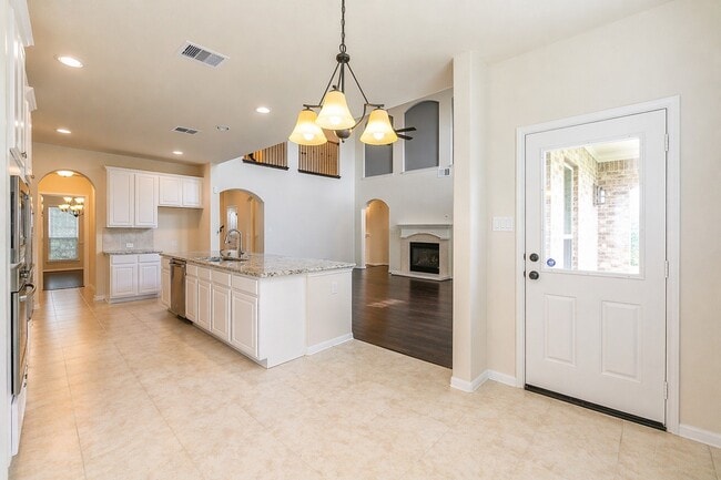 Building Photo - 2919 Iris Gable Ct