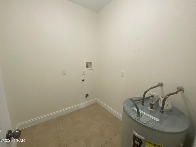 Building Photo - 213 S Jan Dr