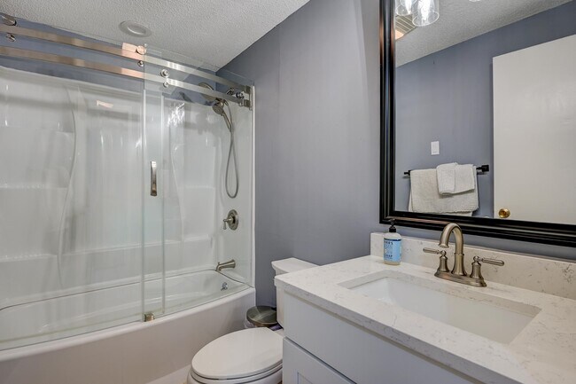 Building Photo - F37 Nordic Village Ln